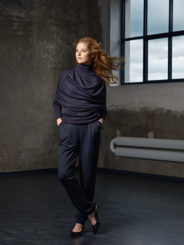 top NAUTY PLUS - Colour: Blue midnight, Size: 44