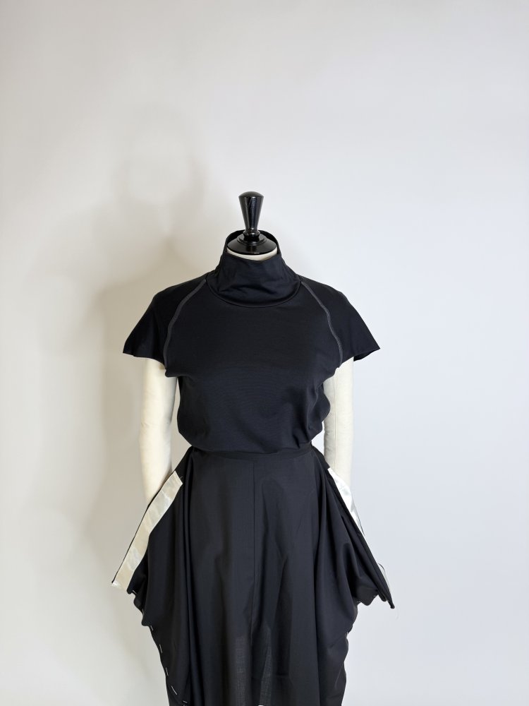 Tops - Cut - high standing collar